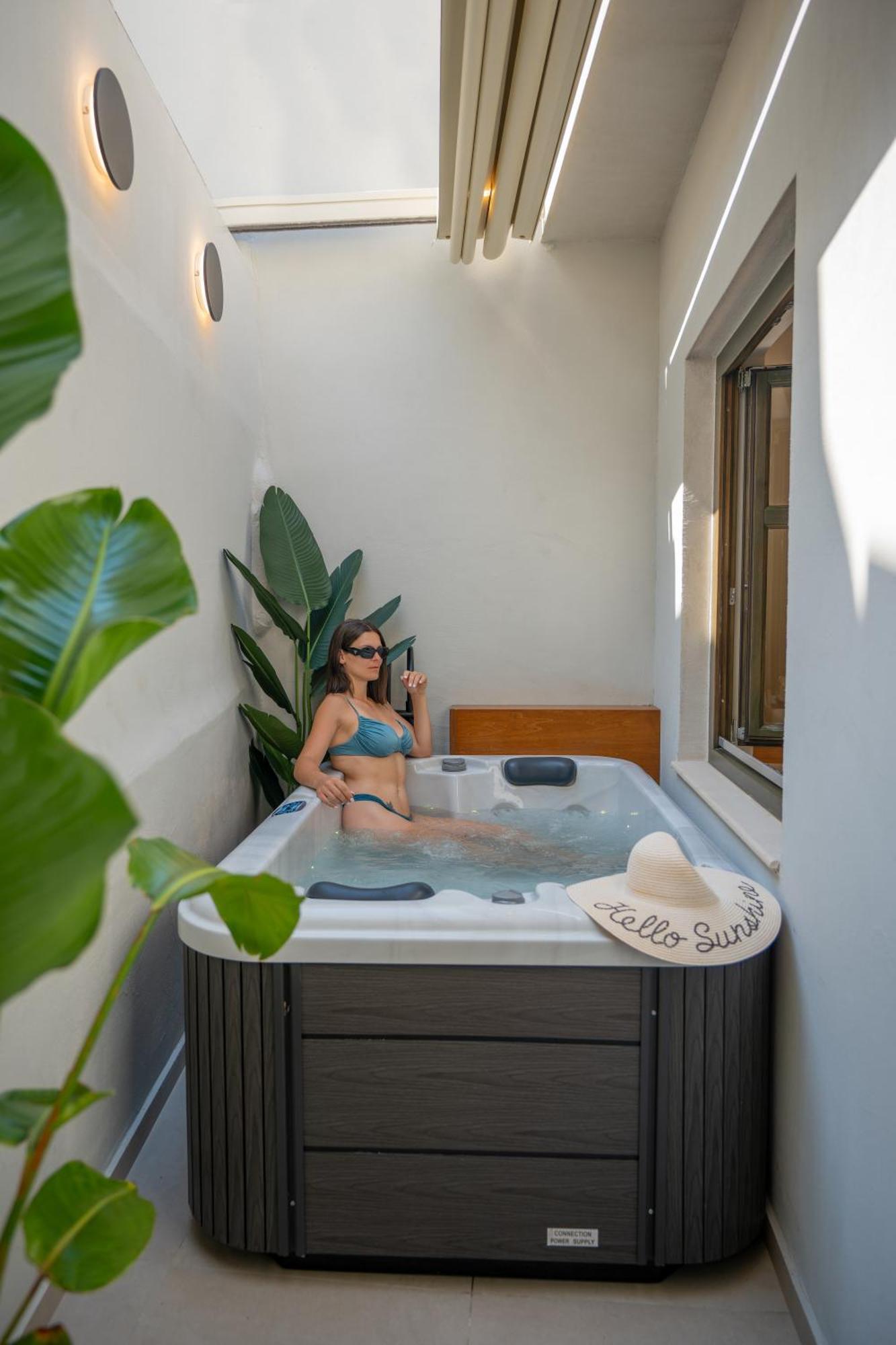 Rettimo Suites, Experience Luxury In The Heart Of Rethymno Exteriör bild
