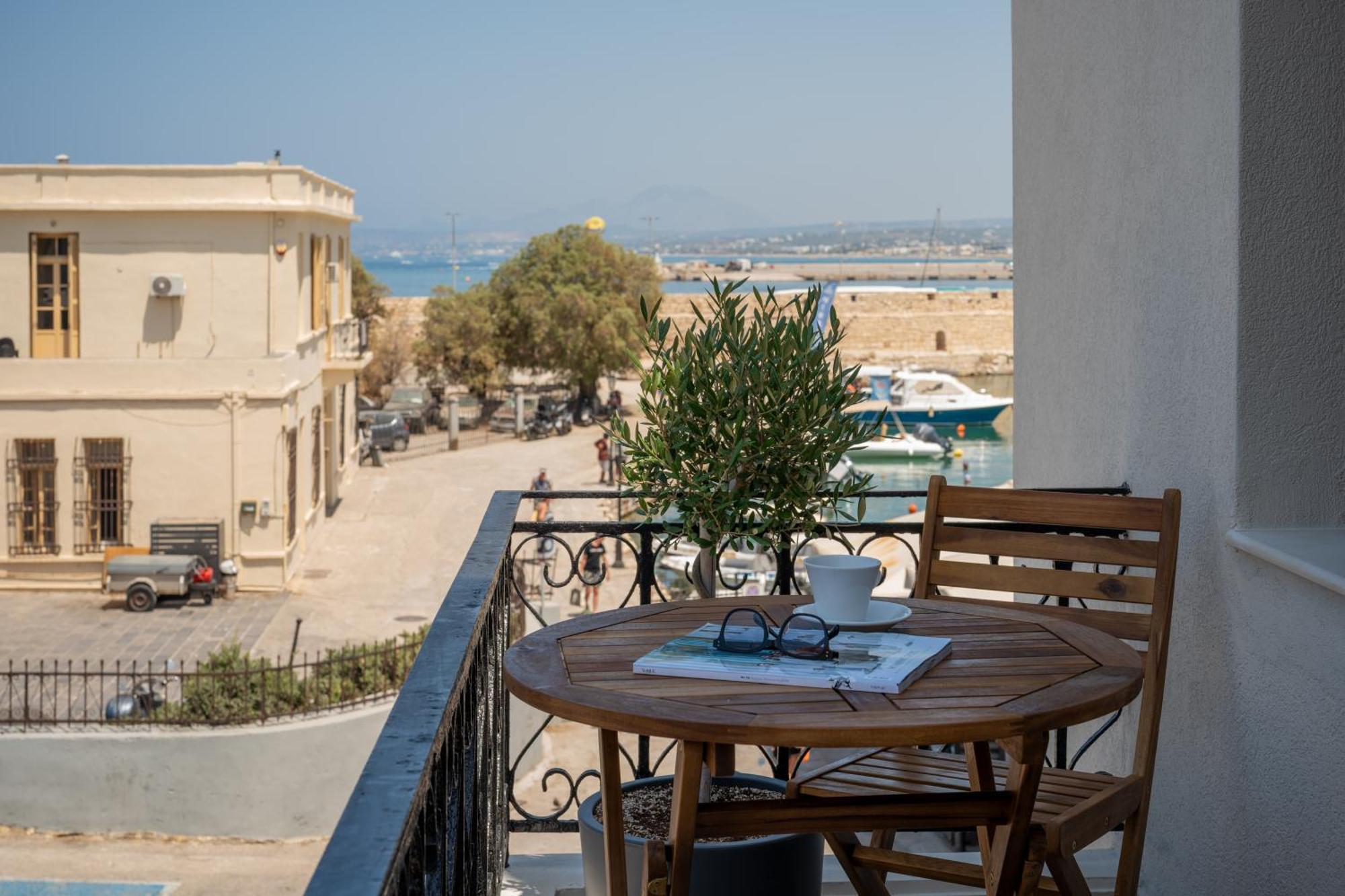 Rettimo Suites, Experience Luxury In The Heart Of Rethymno Exteriör bild