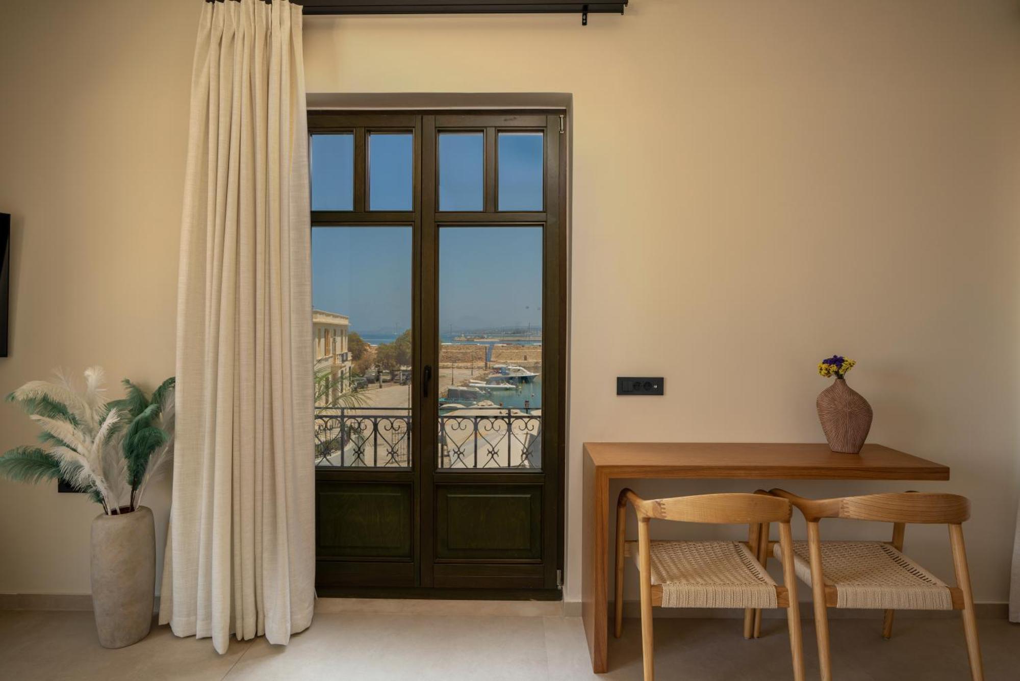 Rettimo Suites, Experience Luxury In The Heart Of Rethymno Exteriör bild