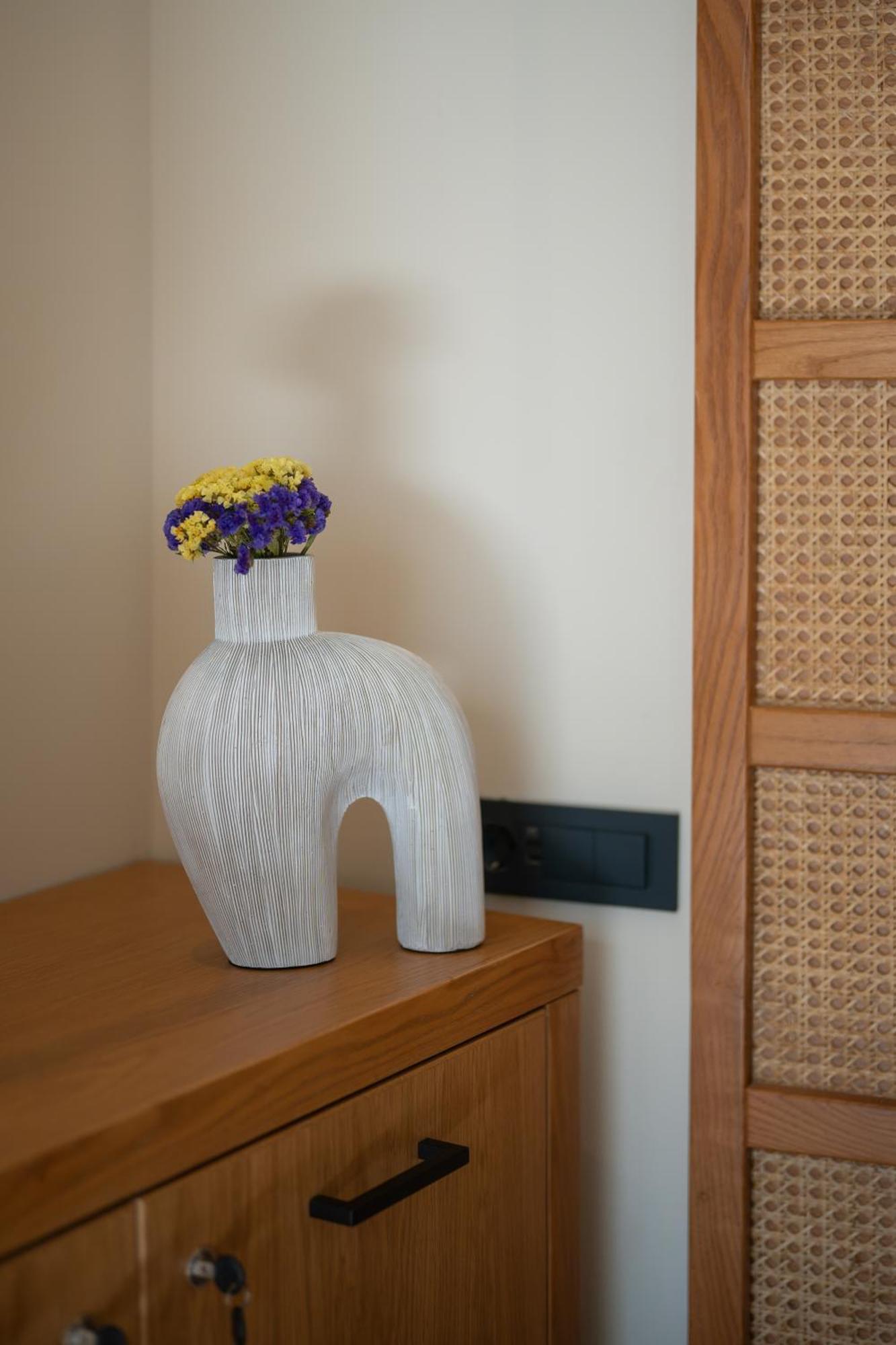 Rettimo Suites, Experience Luxury In The Heart Of Rethymno Exteriör bild